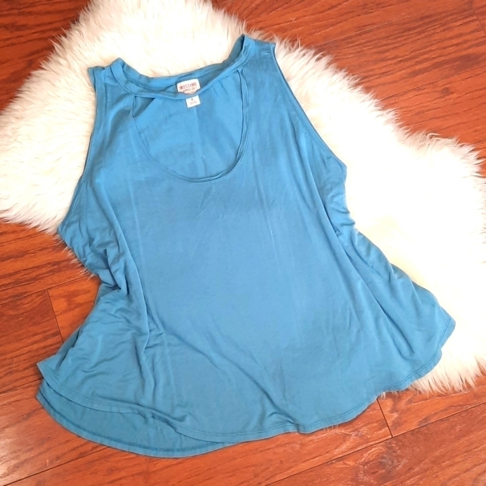 Mossimo Supply Co Flowy Cut out Tank Top